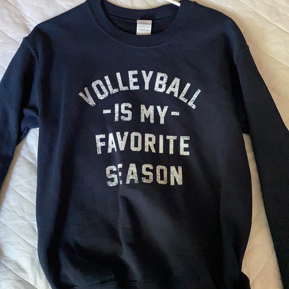 Volleyball crew neck